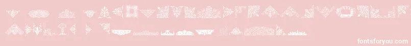Fonte VictorianFreeOrnaments – fontes brancas em um fundo rosa