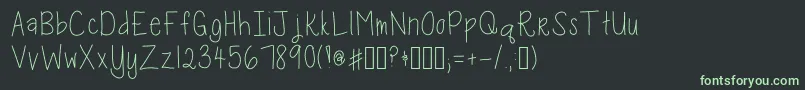 KaraKaboodle-fontti – vihreät fontit mustalla taustalla