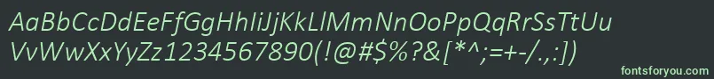 Fonte CalibriLightItalic – fontes verdes em um fundo preto