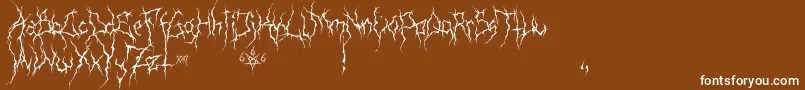 XxiiUltimateBlackMetal-Schriftart – Weiße Schriften auf braunem Hintergrund