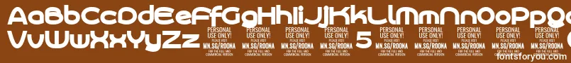 Шрифт RoonasansblPersonalUse – белые шрифты на коричневом фоне
