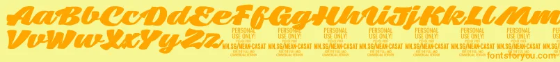 MeancasatfatPersonalUse-fontti – oranssit fontit keltaisella taustalla