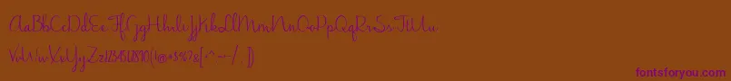 BmdJasmineReminiscentseRegular-Schriftart – Violette Schriften auf braunem Hintergrund