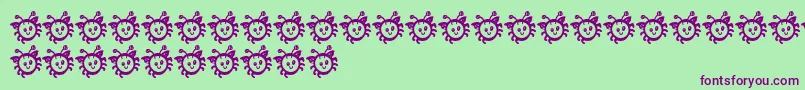 CuddleBug-fontti – violetit fontit vihreällä taustalla