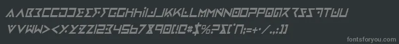 フォントIronCobraCondensedItalic – 黒い背景に灰色の文字