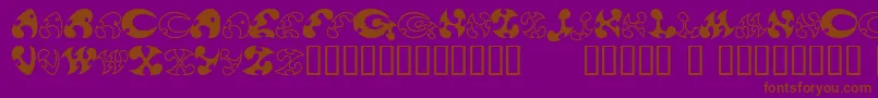 13DokusanNormal-Schriftart – Braune Schriften auf violettem Hintergrund