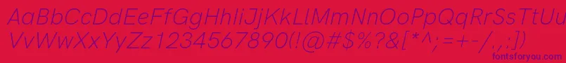 HkgroteskLightitalic-Schriftart – Violette Schriften auf rotem Hintergrund