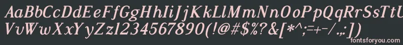 DustismoRomanItalicBold-fontti – vaaleanpunaiset fontit mustalla taustalla