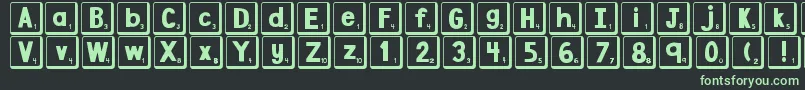 Fonte DjbLetterGameTiles2 – fontes verdes em um fundo preto