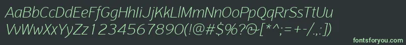 PfhighwaysansproThinitalic-fontti – vihreät fontit mustalla taustalla