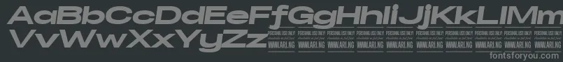 SpecifypersonalExexpblackitali-Schriftart – Graue Schriften auf schwarzem Hintergrund