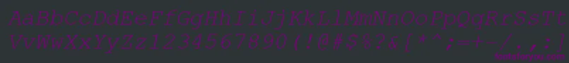 Czcionka CourierNewCeItalic – fioletowe czcionki na czarnym tle