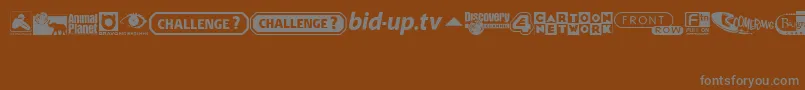 fuente UkDigitalTvChannelLogos – Fuentes Grises Sobre Fondo Marrón