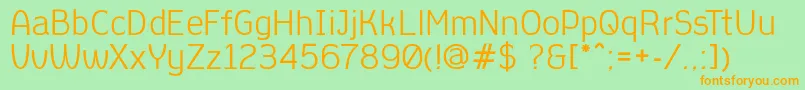 AleksandracRegular-Schriftart – Orangefarbene Schriften auf grünem Hintergrund