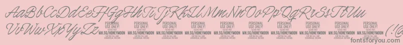 HoneymoonPersonal-Schriftart – Graue Schriften auf rosa Hintergrund