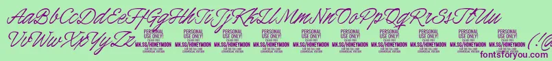 HoneymoonPersonal-Schriftart – Violette Schriften auf grünem Hintergrund