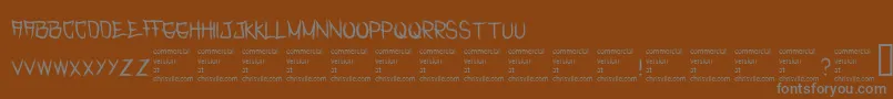 RasterizedRegular-Schriftart – Graue Schriften auf braunem Hintergrund