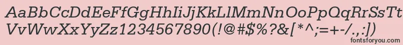 SerifastdItalic-fontti – mustat fontit vaaleanpunaisella taustalla