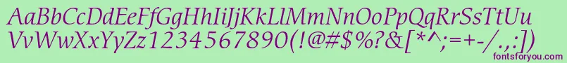 CerigostdBookitalic-Schriftart – Violette Schriften auf grünem Hintergrund