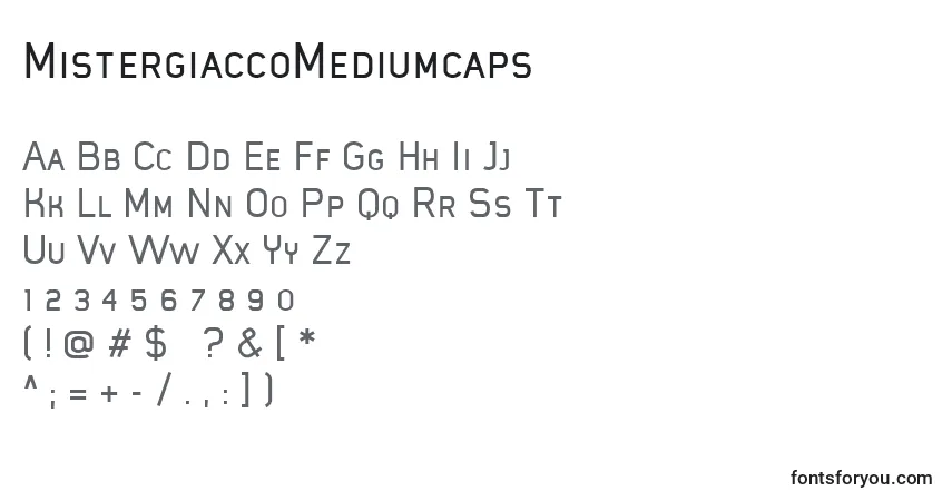 Schriftart MistergiaccoMediumcaps – Alphabet, Zahlen, spezielle Symbole