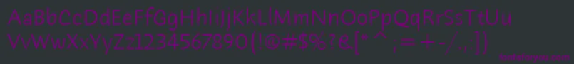 Czcionka HumanaSansItcLight – fioletowe czcionki na czarnym tle
