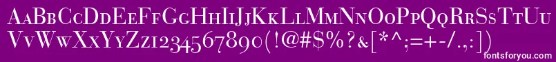 BauerBodoniRomanSmallCapsOldstyleFigures-fontti – valkoiset fontit violetilla taustalla