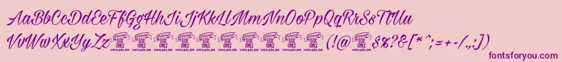 Weitere Informationen zur Milasianmediumpersonal-Schriftart Milasianmediumpersonal-Schriftart – Violette Schriften auf rosa Hintergrund