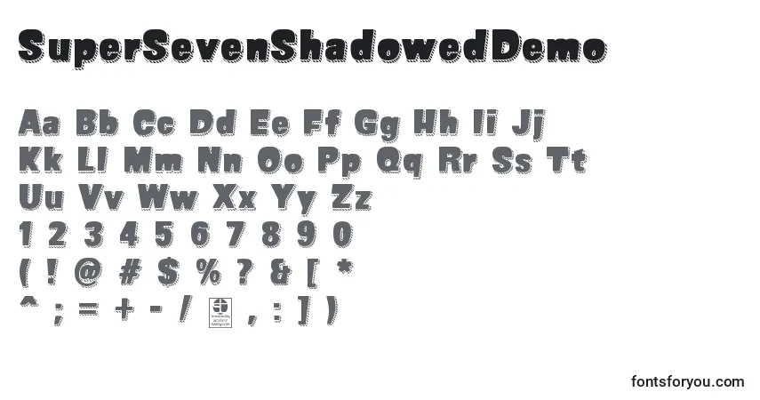 A fonte SuperSevenShadowedDemo – alfabeto, números, caracteres especiais