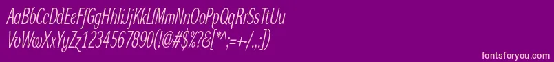 DynagrotesklxcItalic-fontti – vaaleanpunaiset fontit violetilla taustalla