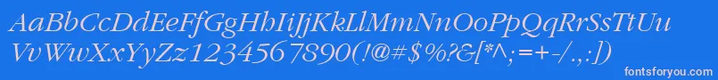 ItcGaramondLtLightItalic-Schriftart – Rosa Schriften auf blauem Hintergrund