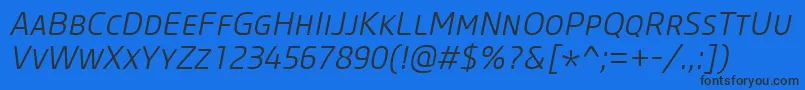 CoreSansMSc35LightItalic-fontti – mustat fontit sinisellä taustalla