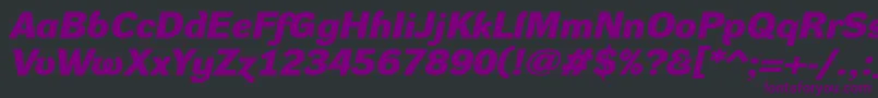 DynagroteskdxeBolditalic-Schriftart – Violette Schriften auf schwarzem Hintergrund