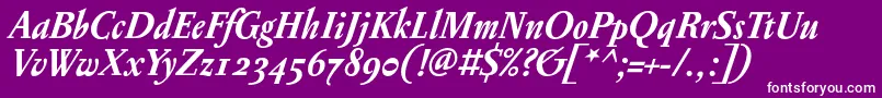 フォントPentagrammeosfBolditalic – 紫の背景に白い文字