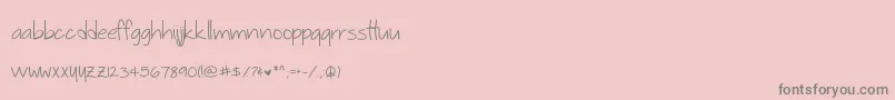 Więcej informacji o czcionce Sophmoreyear Czcionka Sophmoreyear – szare czcionki na różowym tle