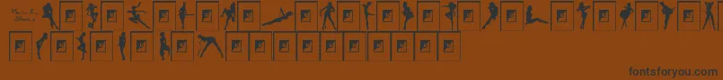 フォントDarriansSexySilhouettes2 – 黒い文字が茶色の背景にあります