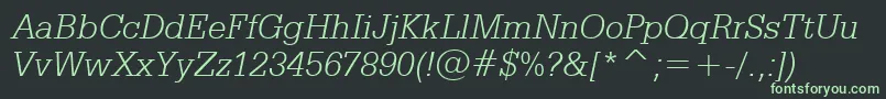 フォントSerifaLightItalicBt – 黒い背景に緑の文字