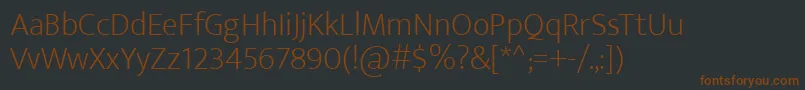 fuente EkmuktaExtralight – Fuentes Marrones Sobre Fondo Negro