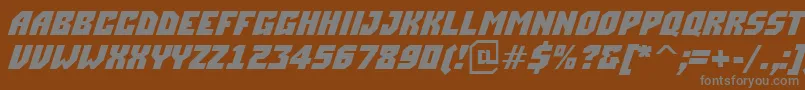 ASimplerBoldItalic-fontti – harmaat kirjasimet ruskealla taustalla
