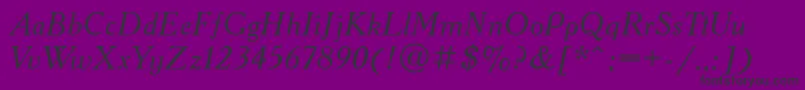 Police AcademyacttItalic – polices noires sur fond violet