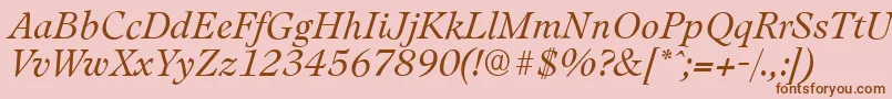 Fonte LeamingtonserialLightItalic – fontes marrons em um fundo rosa