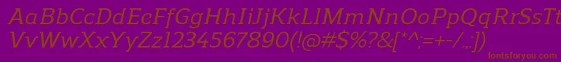 ReganslabMediumitalic-Schriftart – Braune Schriften auf violettem Hintergrund