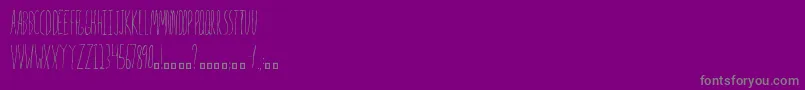 Lisätietoja Strange-fontista Strange-fontti – harmaat kirjasimet violetilla taustalla