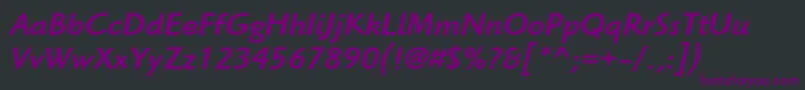 Czcionka ItcHighlanderLtMediumItalic – fioletowe czcionki na czarnym tle