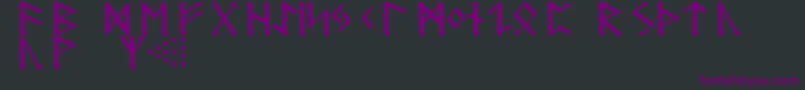Czcionka RuneG – fioletowe czcionki na czarnym tle