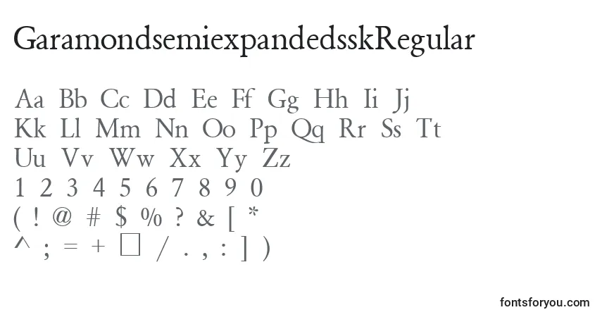 A fonte GaramondsemiexpandedsskRegular – alfabeto, números, caracteres especiais