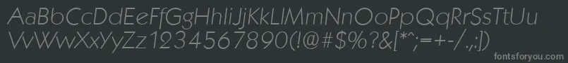 KoblenzserialXlightItalic-fontti – harmaat kirjasimet mustalla taustalla