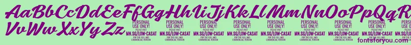 フォントLowcasatmedPersonalUse – 緑の背景に紫のフォント