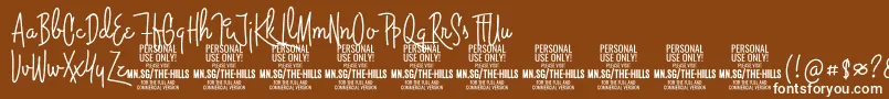 ThehillsPersonalUseOnly-fontti – valkoiset fontit ruskealla taustalla