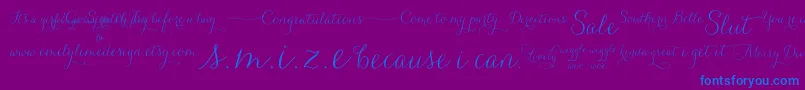 CarolynaWords-Schriftart – Blaue Schriften auf violettem Hintergrund