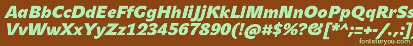 フォントJohnsansHeavyProBoldItalic – 緑色の文字が茶色の背景にあります。
